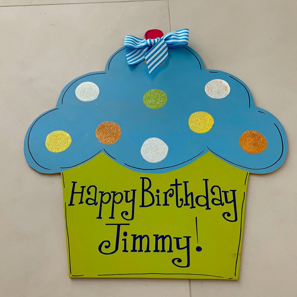 Birthday cupcake dec